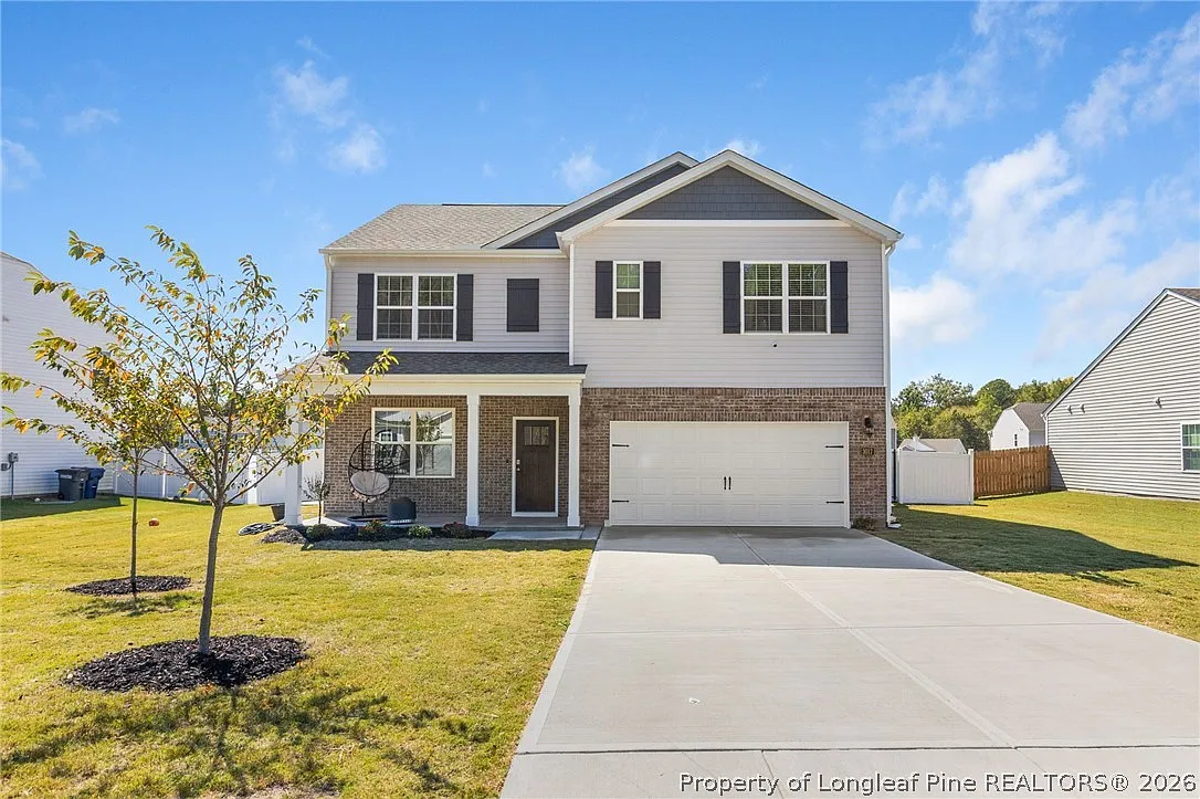 5 bed, 3.0 bath, 2511 sqft, $2,500 — Photo 1