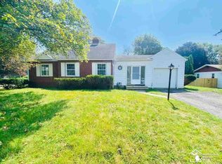 526 Cole Rd, Monroe, MI 48162