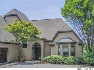 10 Sourwood Dr, Mills River, NC 28759