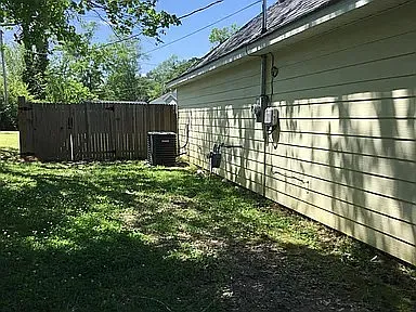 1611 Joyner Ave — Photo 5