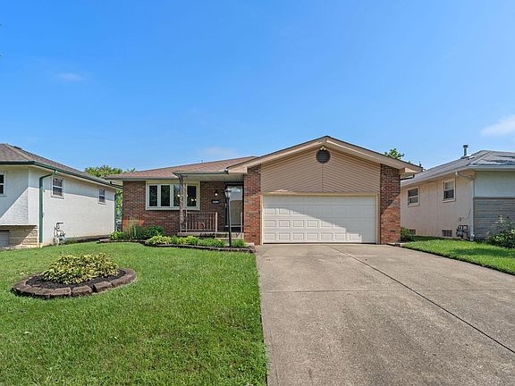 3rd image of 4032 Anthony Ct N