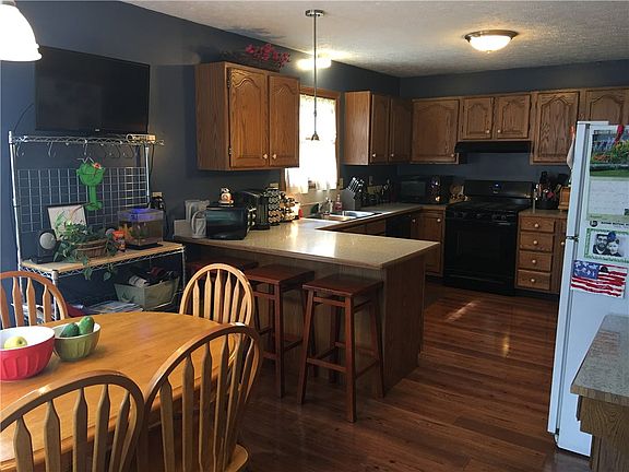 4th image of 1407 Ashley Dr