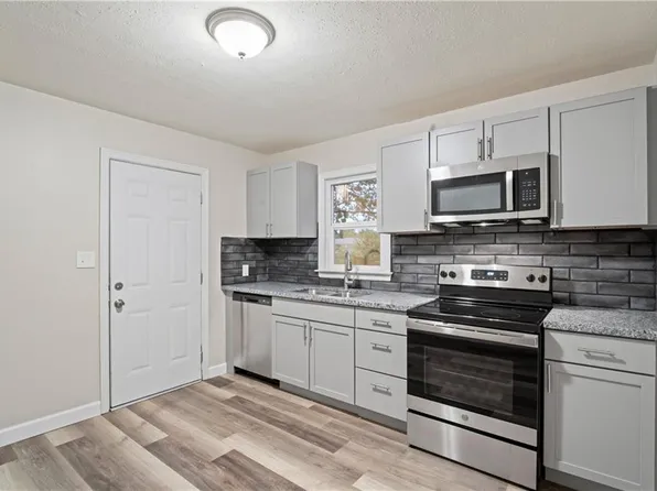 752 Locust St, Kansas City, KS 66103