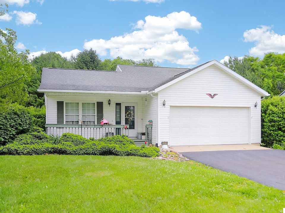 1st image of 3658 Apple Valley Dr