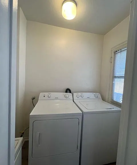 4415 1/2 Woodman Ave #4415-1/2 — Photo 7