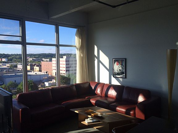 4th image of 120 SW 5th St Unit 606