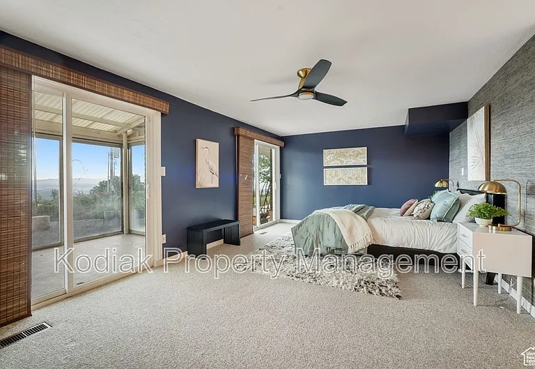 816 E 16th Ave — Photo 16