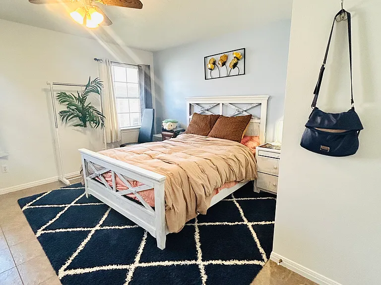 903 Camellia Ct — Photo 10
