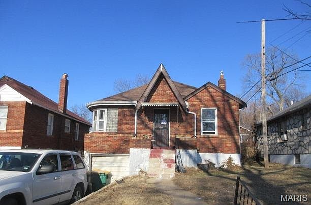 1st image of 6717 Glenmore Ave
