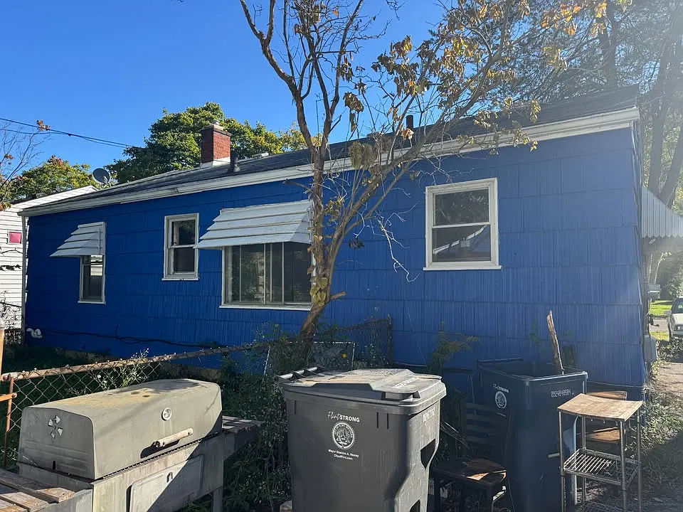 3 bed, 878 sqft, $950 — Photo 4