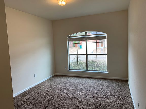 3rd image of 26258 Poplar Glen Dr
