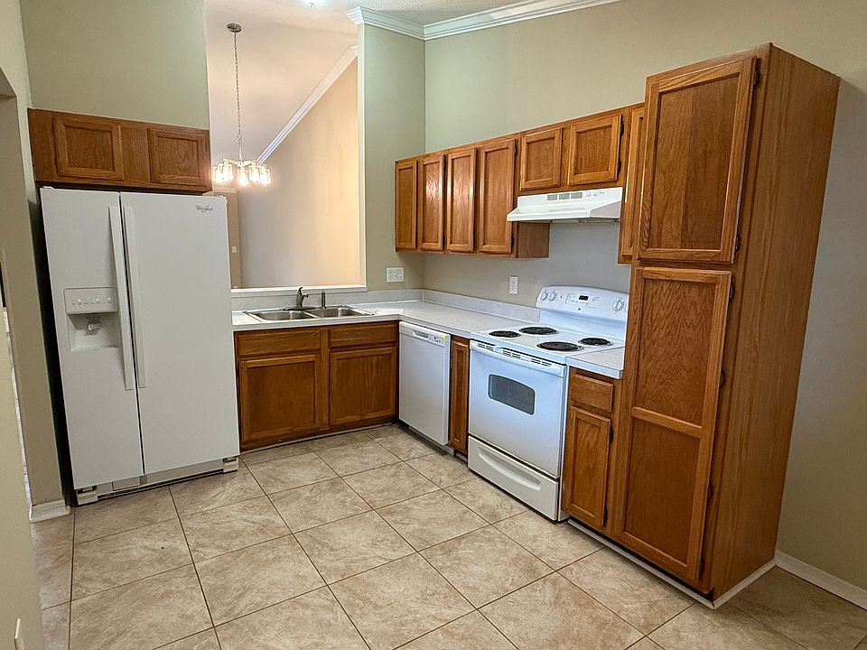 1st image of 4023 Bonnie Dr #4025