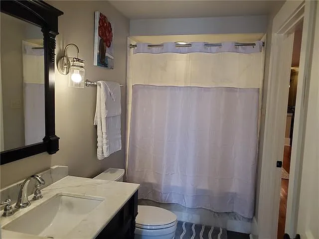 216 Chartres St #4E — Photo 10