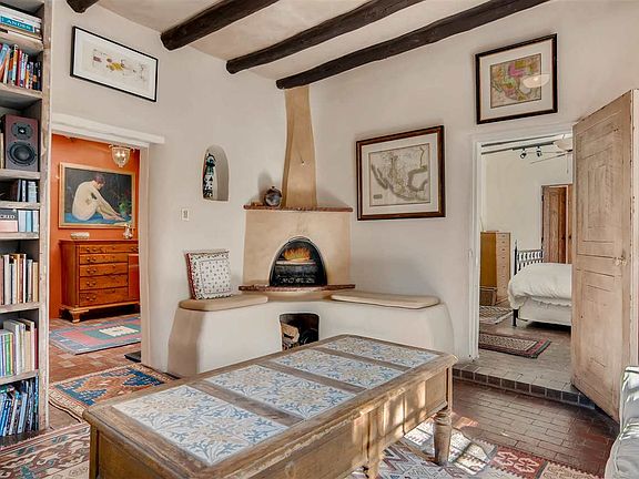 3rd image of 939 Acequia Madre