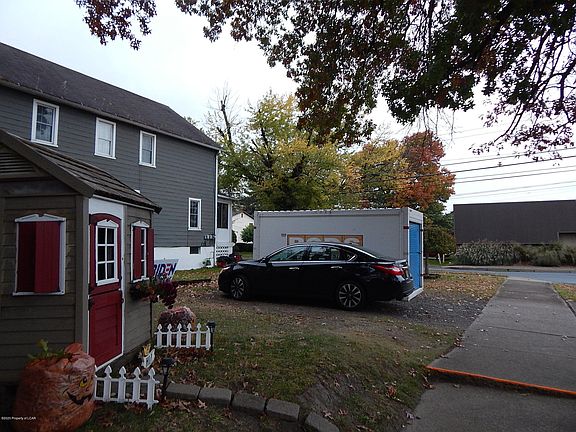 4th image of 96 S Loveland Ave