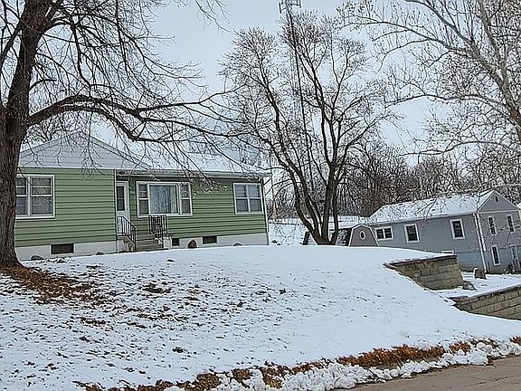 4th image of 714 Avenue G