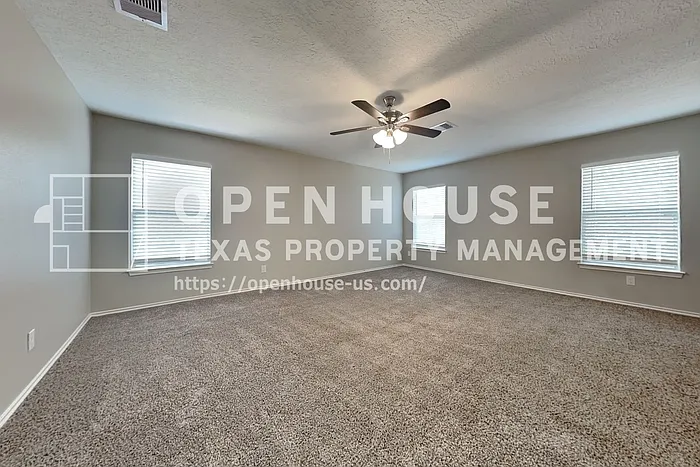 1636 Dogwood Ln — Photo 10