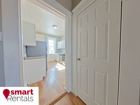 2nd image of 3232 Taft Ave #2F