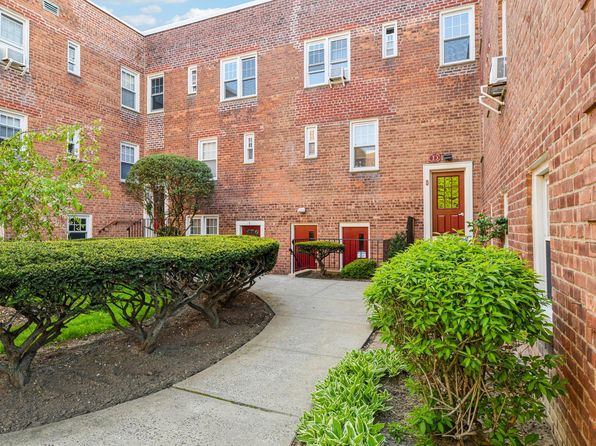 200 N Village Avenue #D10, Rockville Centre, NY 11570