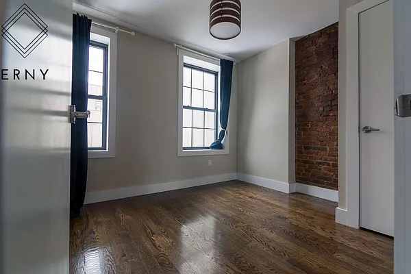 Rented by ERNY LLC | media 35