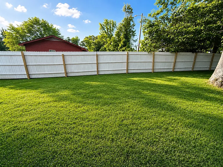 222 McKellar Dr — Photo 4