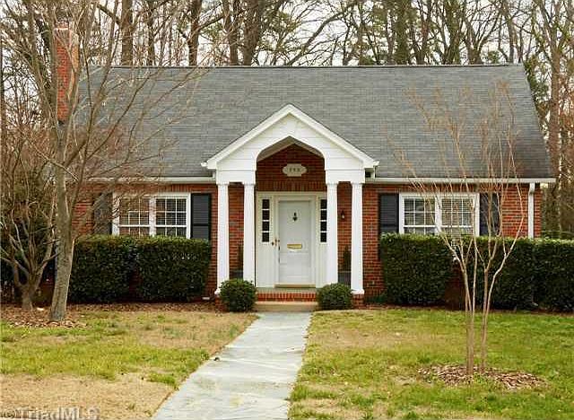 1st image of 702 Twyckenham Dr