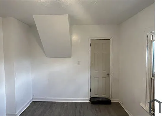 419 Brooklyn Ave — Photo 8