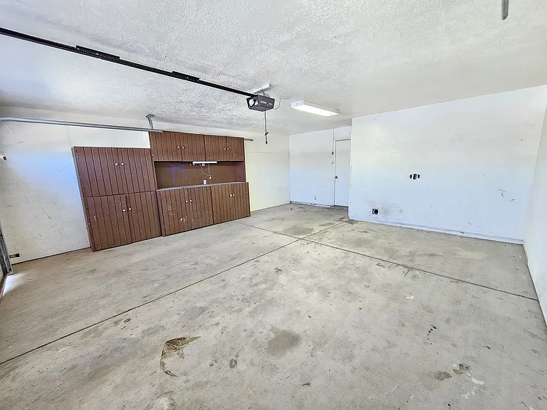4417 W 16th Ln — Photo 12