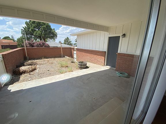 4th image of 901 Santa Ana Ave SE