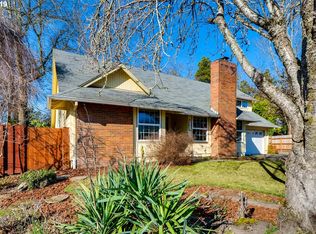 11975 SW Beavercrest Ct, Beaverton, OR 97008