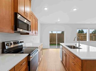 18110 NE 17th St, Vancouver, WA 98683