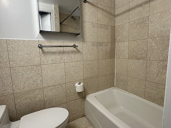 4th image of 113 Sullivan St #3223