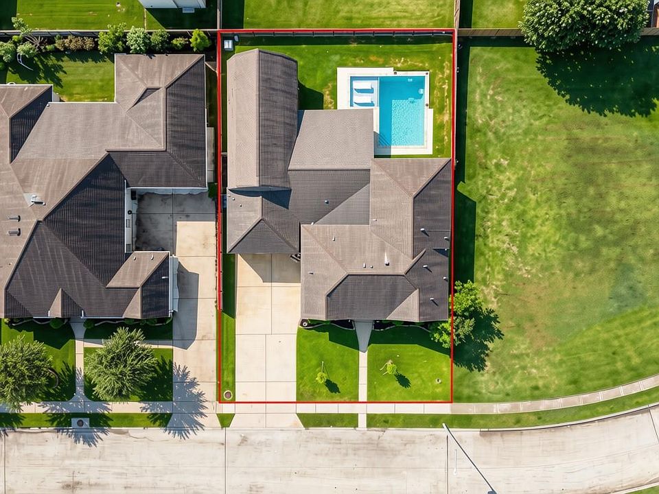 1st image of 2404 Grey Kirby Dr