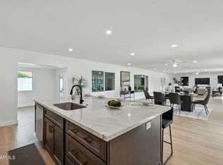 7637 N 7TH Avenue, Phoenix, AZ 85021