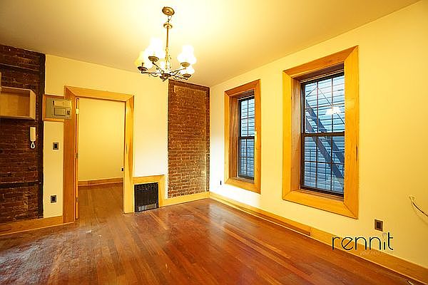 1st image of 140A Lexington Ave #2R