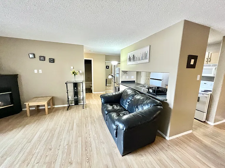 200 Richard St #437 — Photo 21