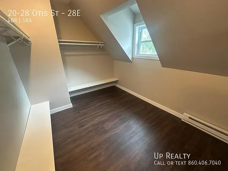 20-28 Otis St #28E — Photo 23