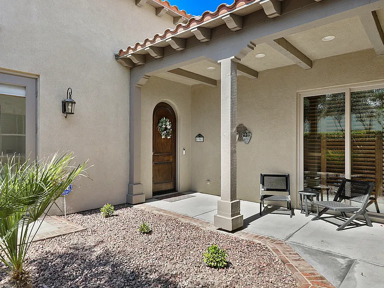 81961 Contento — Photo 23