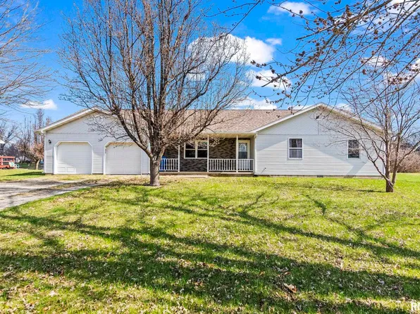 14314 Sandy Point, Athens, IL 62613