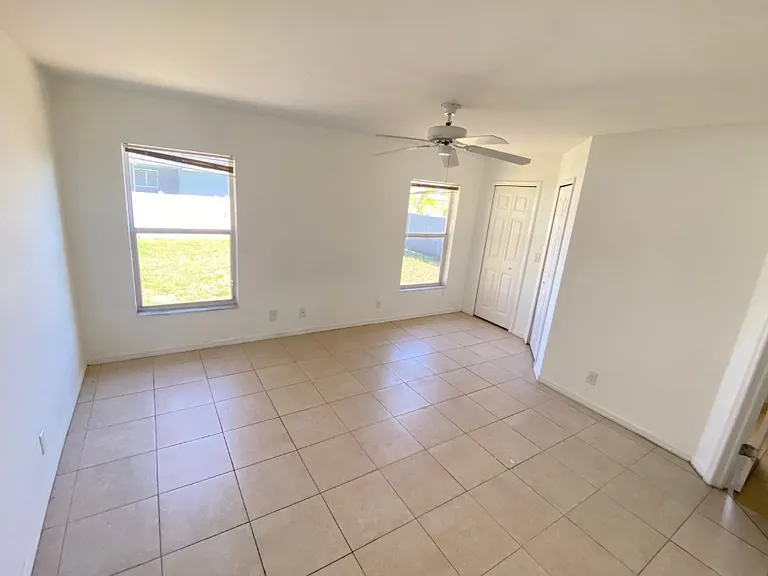 9 Tropicana Pkwy W — Photo 8