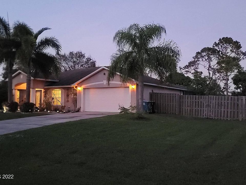 1st image of 461 Neptune Dr NE