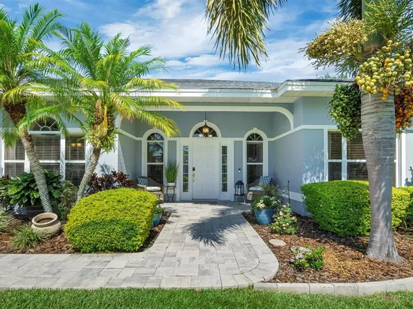 109 Lake Mariam Way, Winter Haven, FL 33884