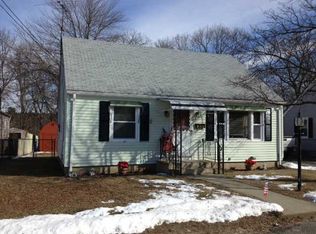 12 Adams St, Smithfield, RI 02917