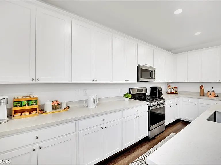 4388 Bayley Skye Ave — Photo 16