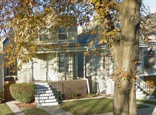 2858 W Henderson St, Chicago, IL 60618