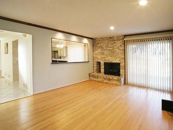 3rd image of 2400 Cobblewood Dr