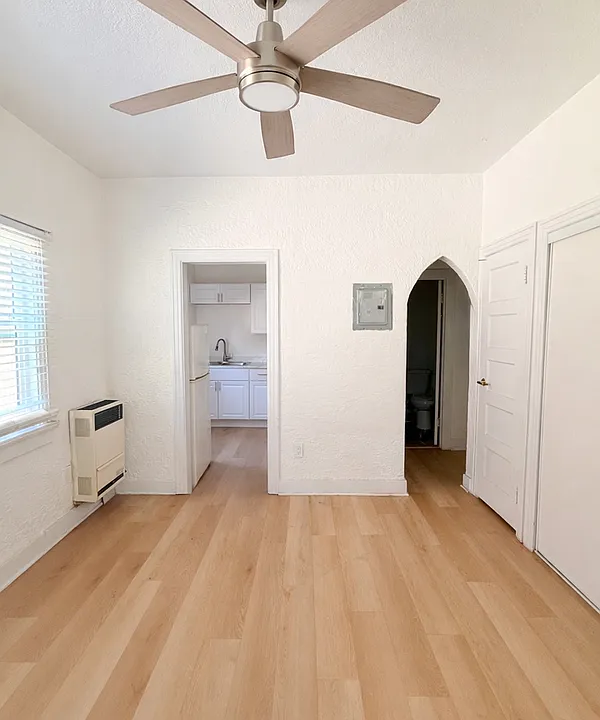 5617 La Mirada Ave