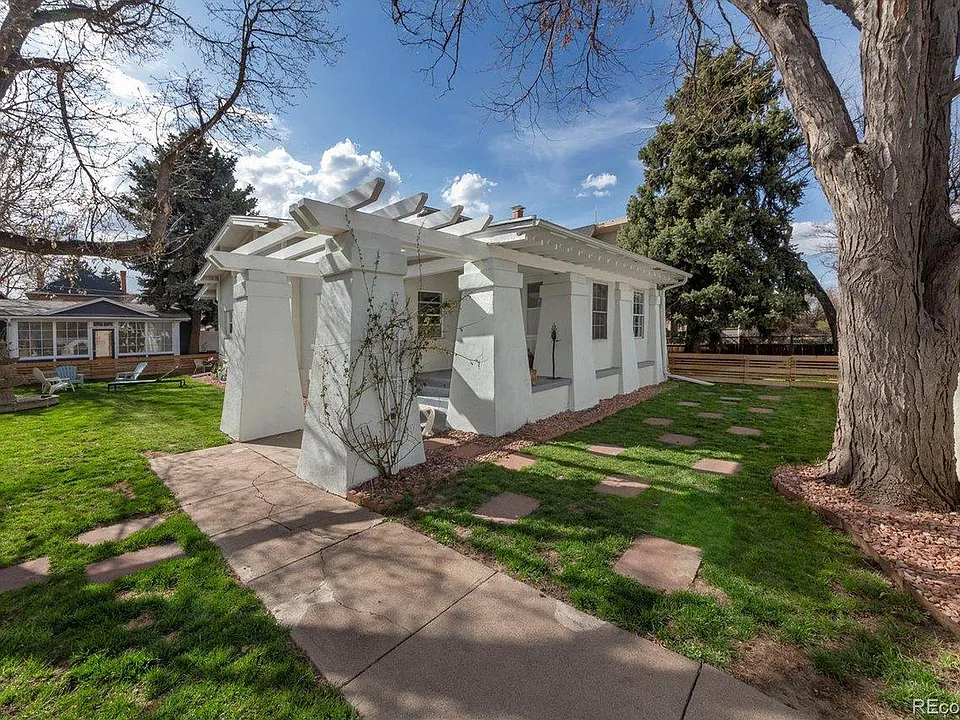 Original 1930's bungalow
