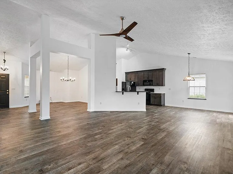 1429 Softwind Dr — Photo 12