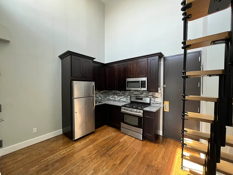 269A Linden St #4F — Photo 1